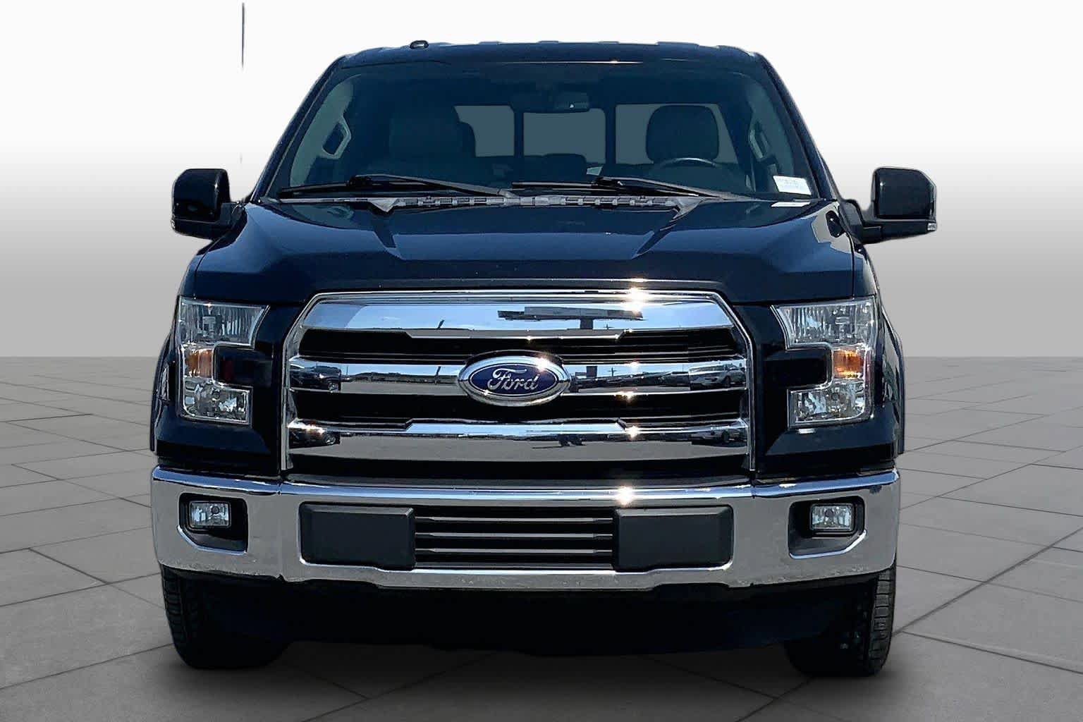 Used 2015 Ford F150 Lariat w/ Trailer Tow Package RWD image 3