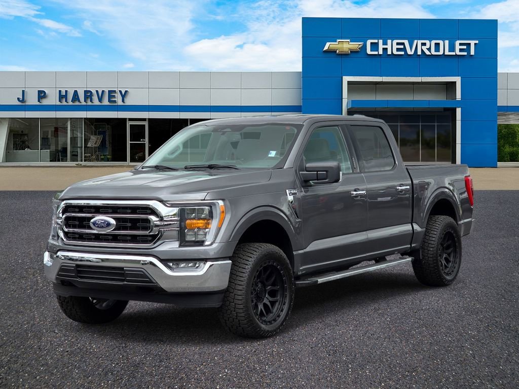 Used 2022 Ford F150 XLT w/ Equipment Group 302A High RWD image 3