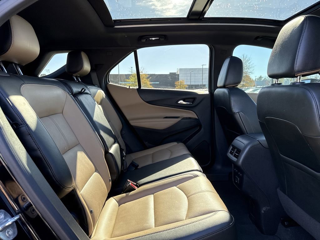 Used 2023 Chevrolet Equinox Premier image 17
