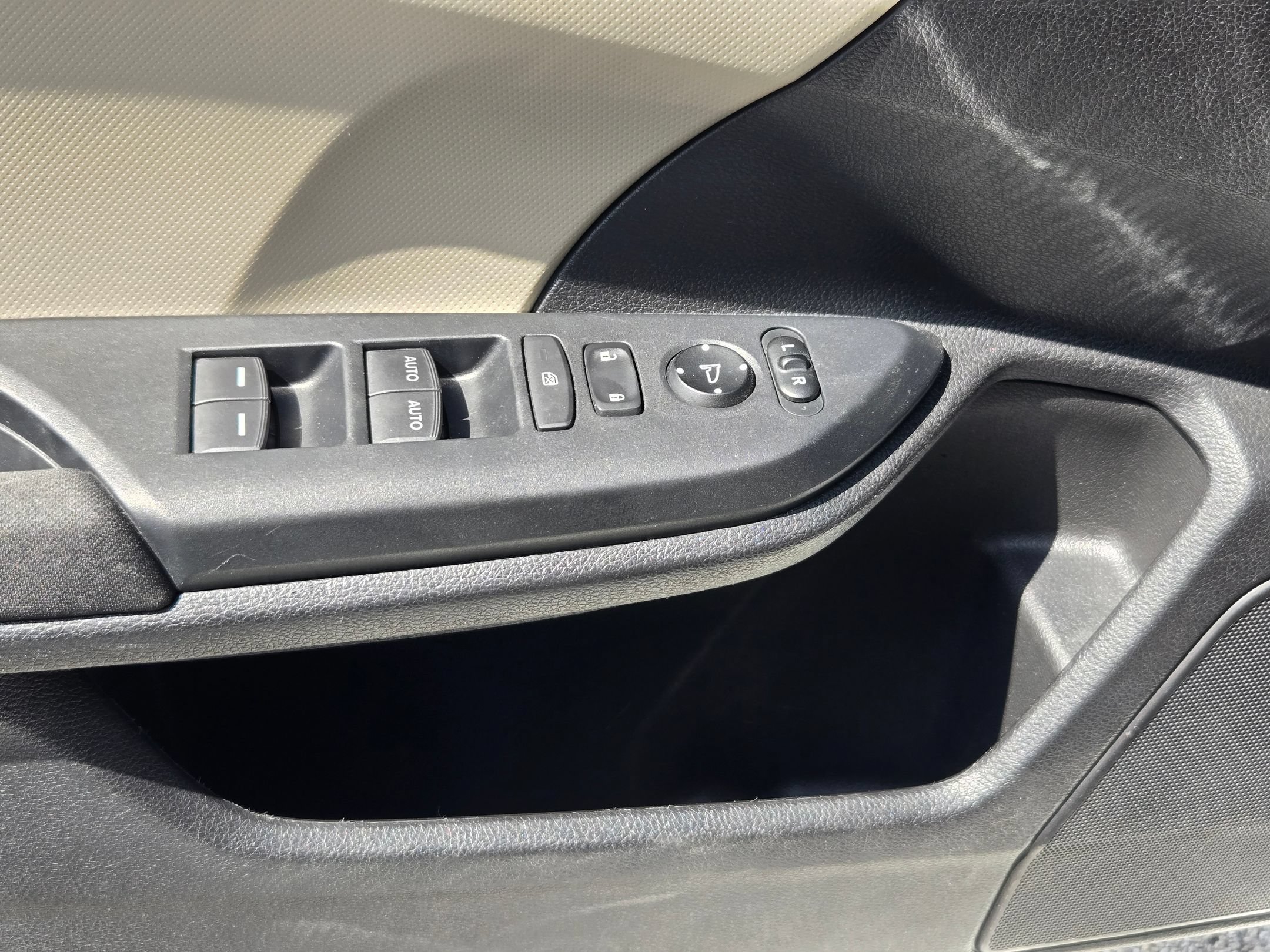 Used 2018 Honda Civic Sport image 11