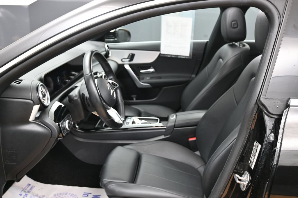Used 2025 Mercedes-Benz CLA 250 4MATIC image 15