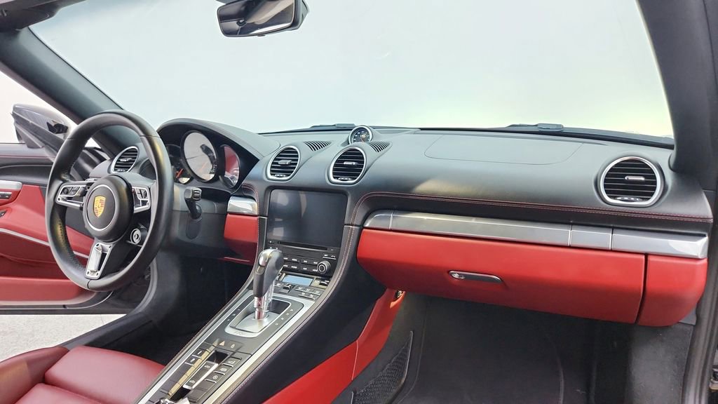 Used 2022 Porsche 718 Boxster GTS image 34