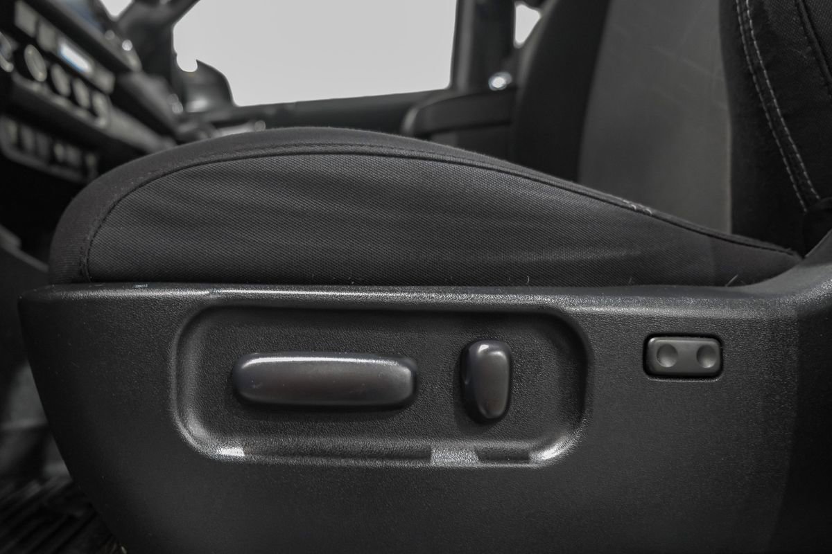 Used 2020 Toyota Tacoma TRD Off-Road w/ Advanced Technology Package image 30