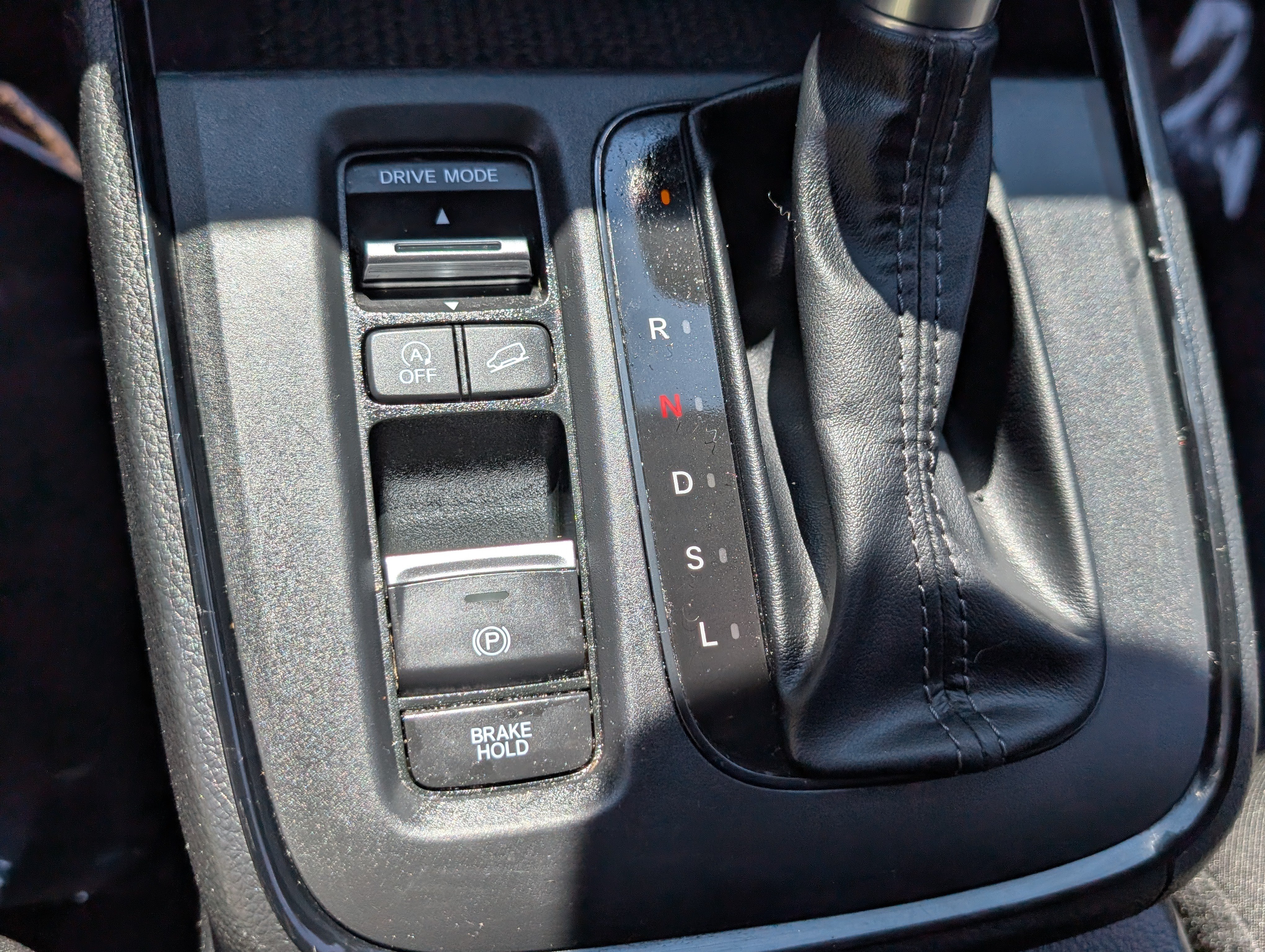 Used 2024 Honda CR-V LX image 17