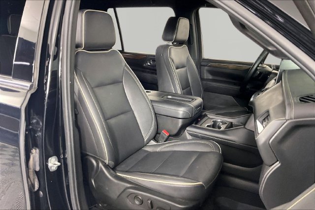 Used 2023 Chevrolet Suburban Premier RWD image 26