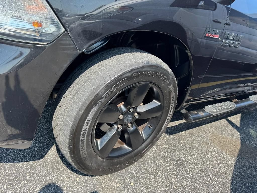 Used 2017 RAM 1500 Express w/ Black Ram 1500 Express Group AWD/4WD image 8