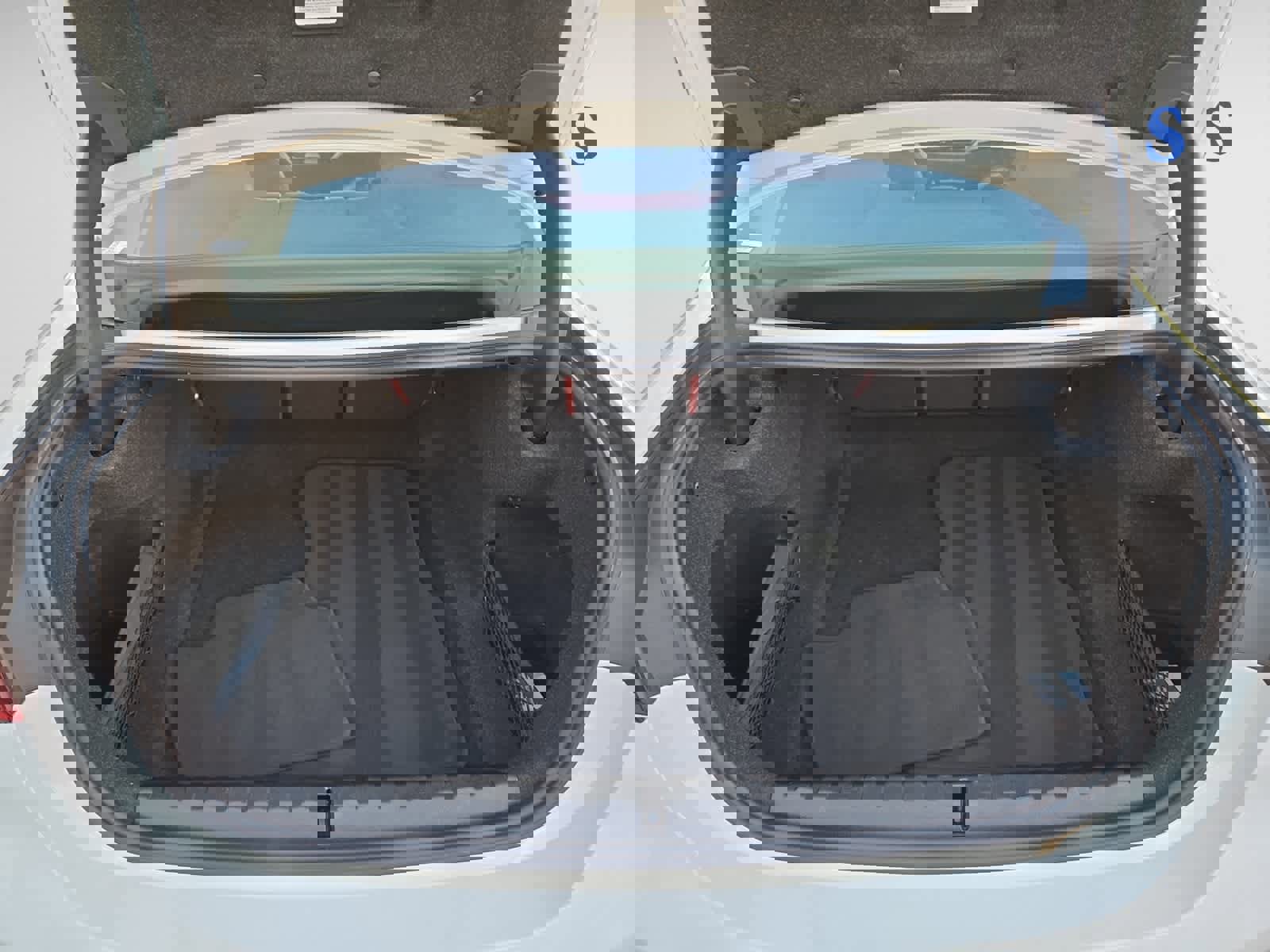 Used 2023 BMW 440i xDrive Coupe w/ Premium Package image 4