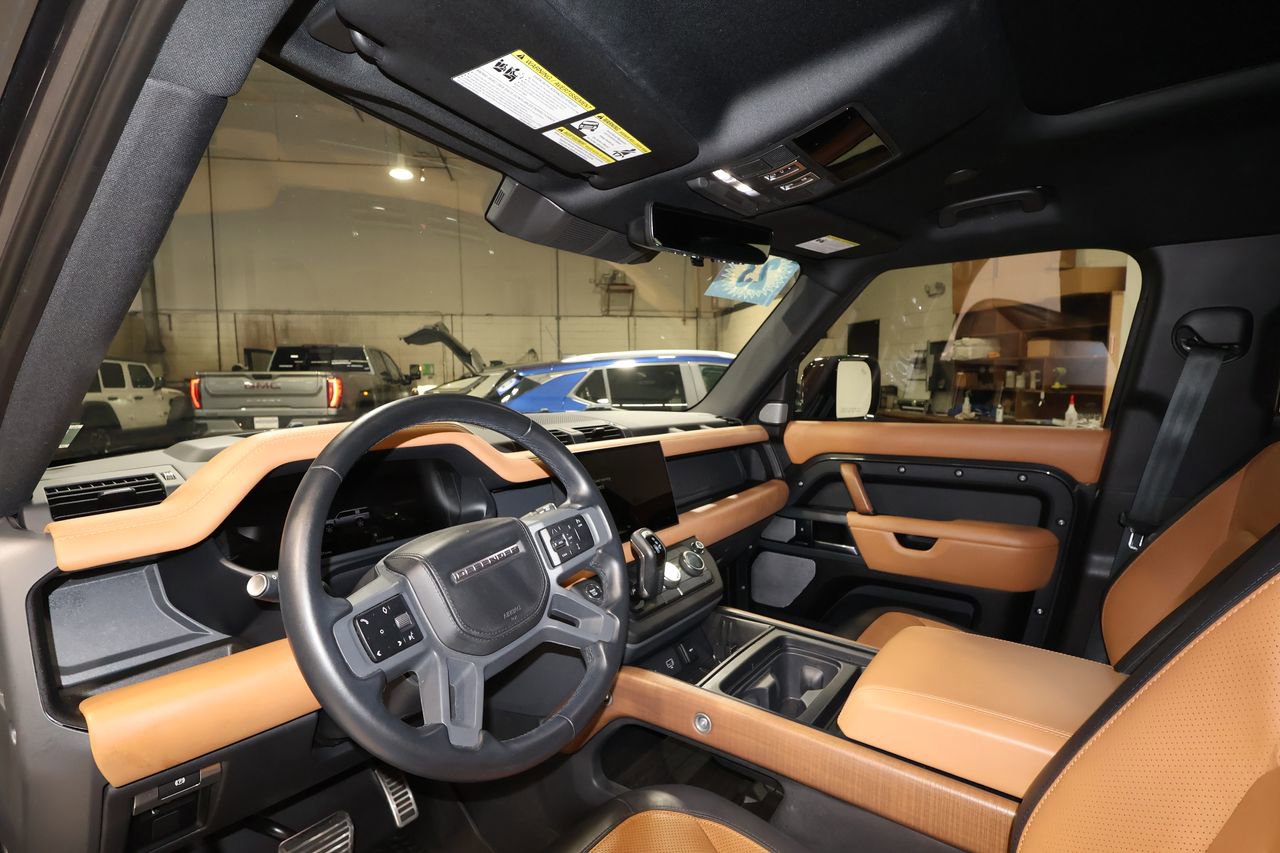 Used 2023 Land Rover Defender 130 X image 9