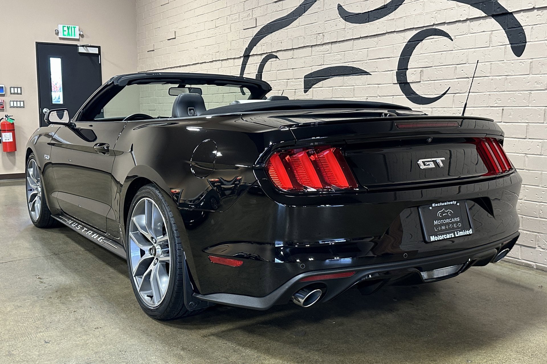 Used 2017 Ford Mustang GT Premium w/ Equipment Group 401A image 10