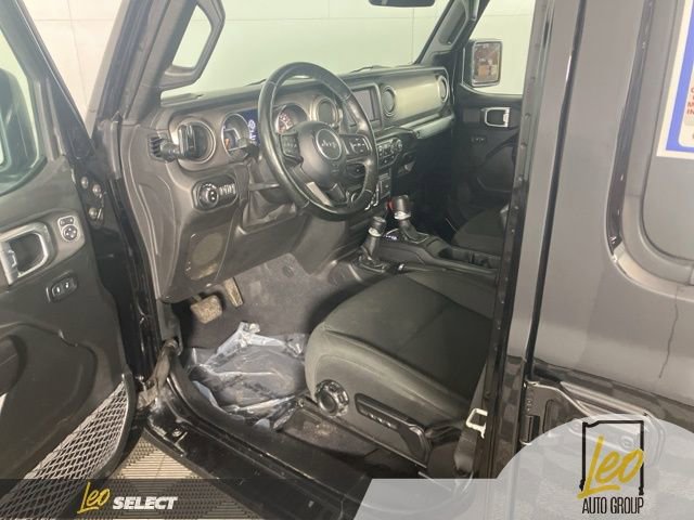Used 2021 Jeep Gladiator Sport image 12