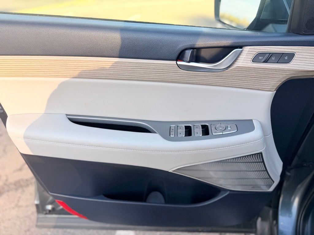 Used 2021 Hyundai Palisade Limited image 21