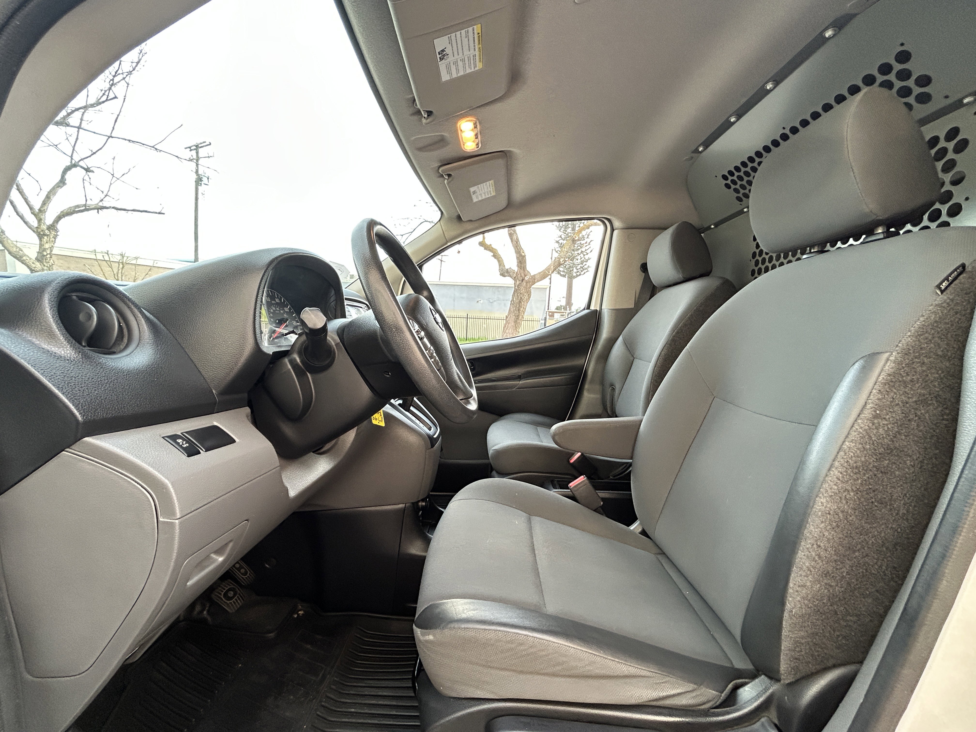 Used 2019 Nissan NV200 S image 11