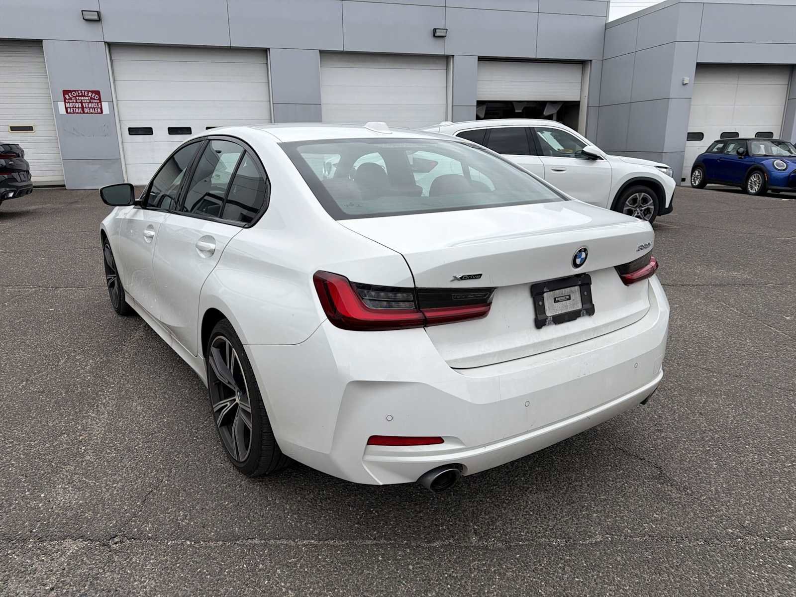 Certified 2023 BMW 330i xDrive 330i xDrive w/ Driving Assistance Package image 5