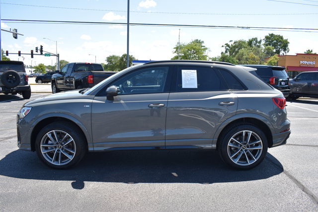 Used 2025 Audi Q3 2.0T Premium w/ Convenience Package AWD/4WD image 4