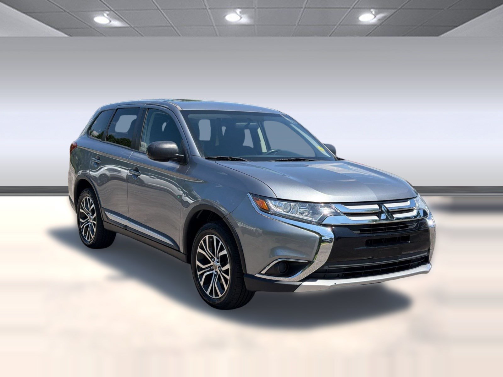 Used 2018 Mitsubishi Outlander ES AWD/4WD image 7