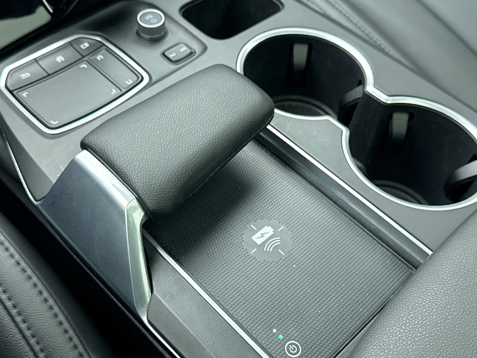 Used 2023 Acura MDX SH-AWD image 16