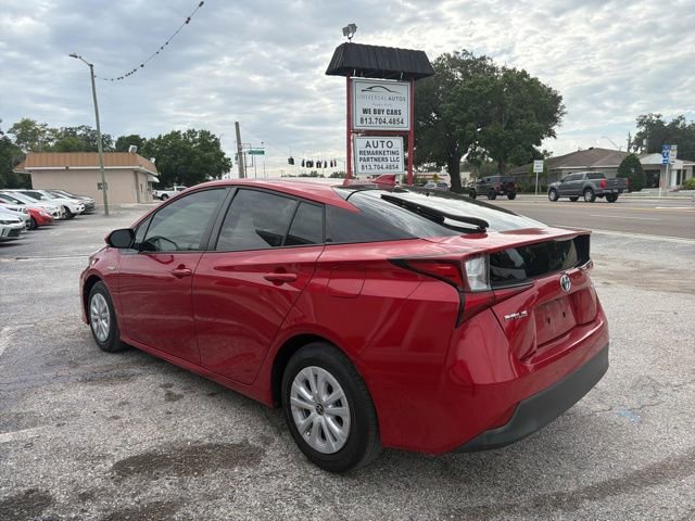 Used 2020 Toyota Prius LE FWD image 7
