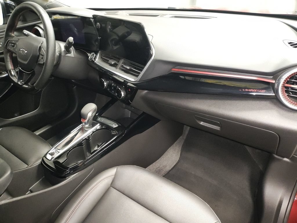 Used 2024 Chevrolet Trax RS w/ Driver Confidence Package FWD image 8