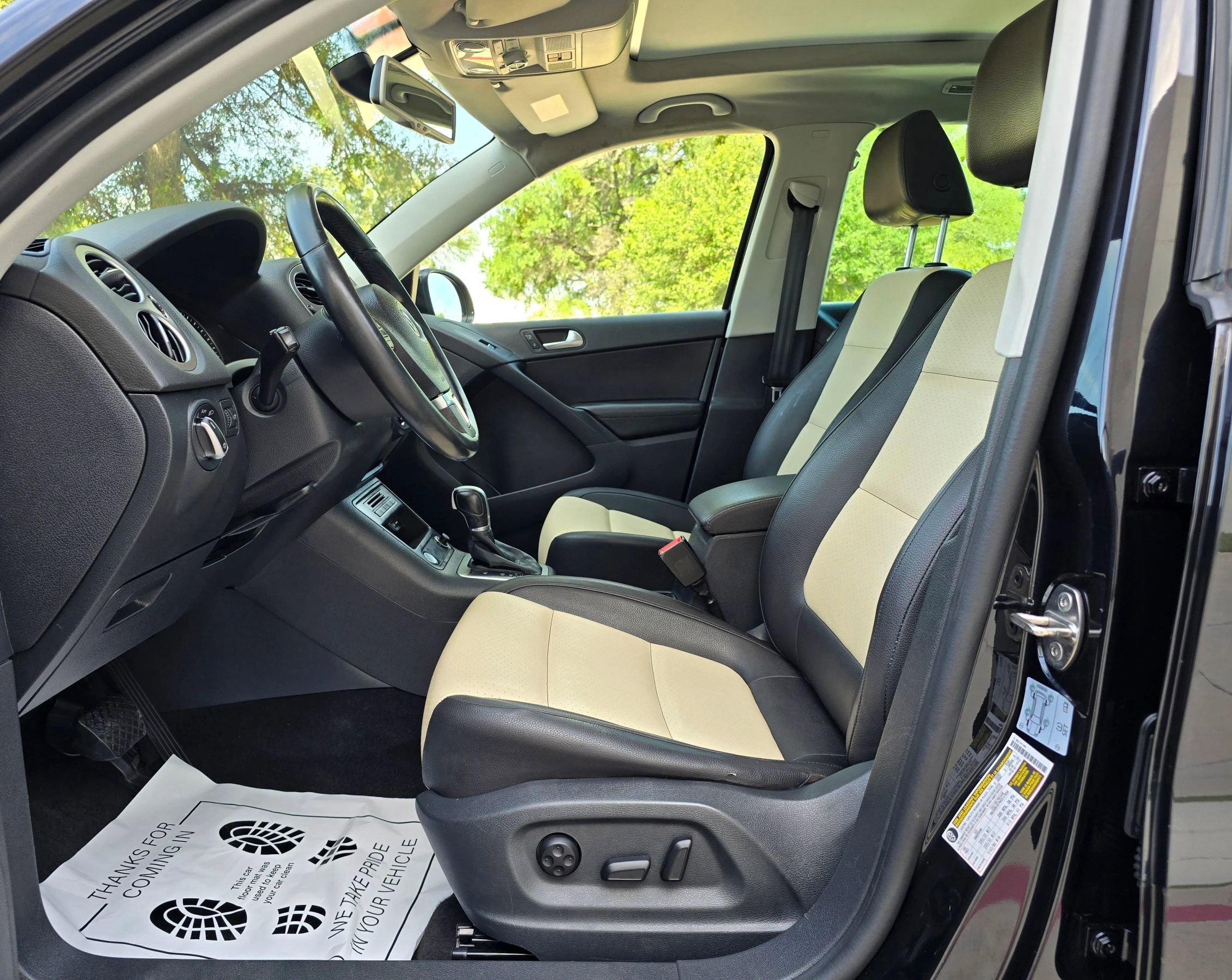 Used 2017 Volkswagen Tiguan Wolfsburg Edition AWD/4WD image 20