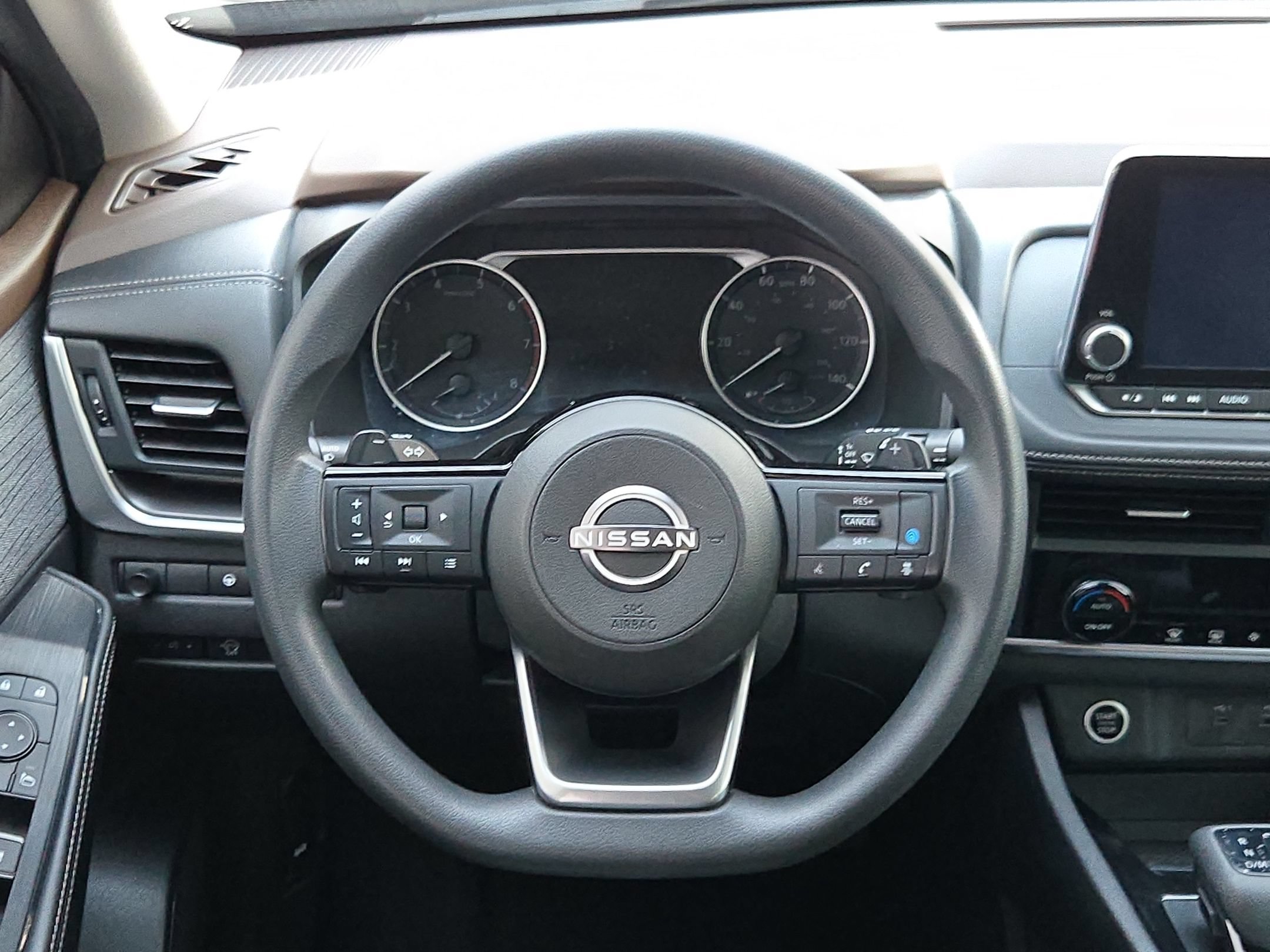 Used 2023 Nissan Rogue SV FWD image 26