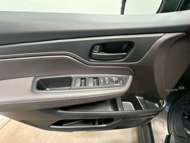 Used 2021 Honda Odyssey EX image 17