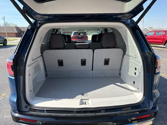 Used 2024 GMC Acadia Denali w/ LPO, Floor Liner Package image 19