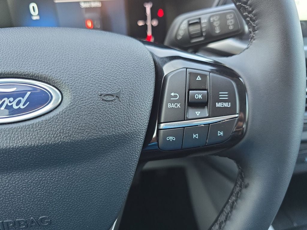 New 2025 Ford Escape Active w/ Tech Pack #1 FWD image 17