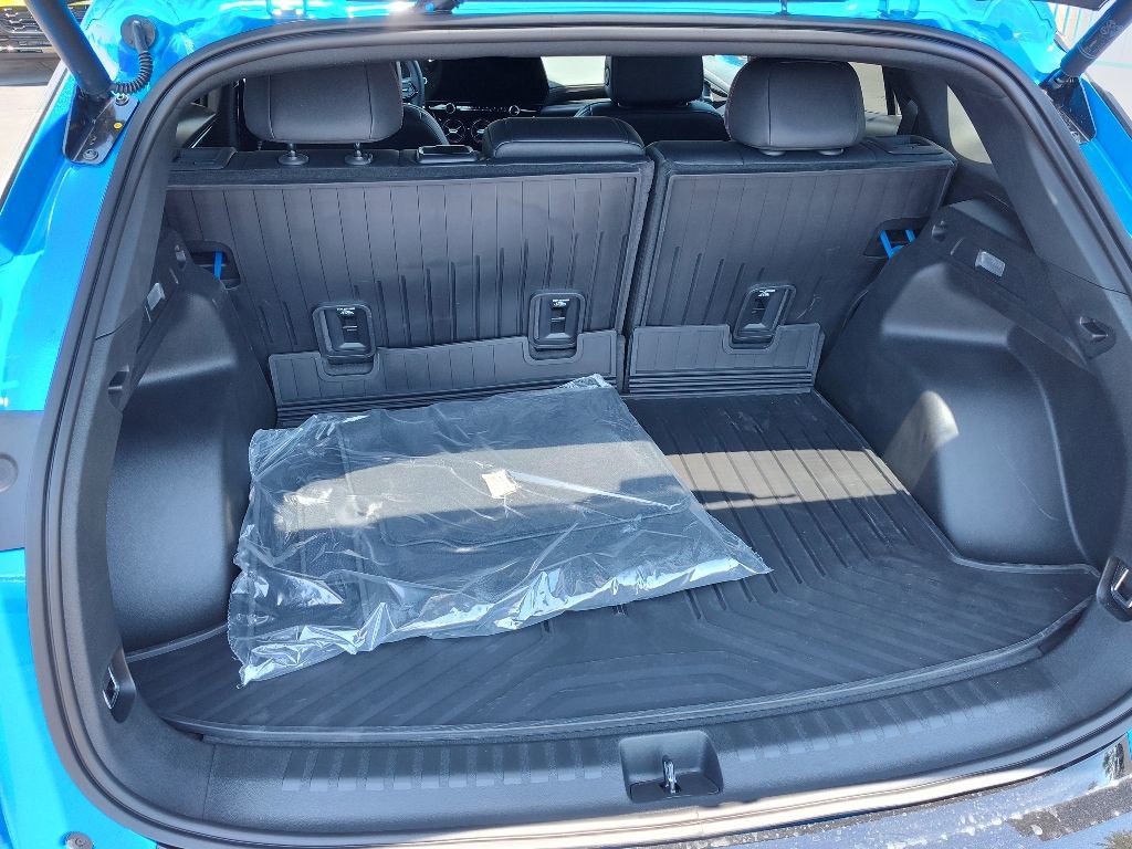 New 2025 Chevrolet Blazer EV RS image 9