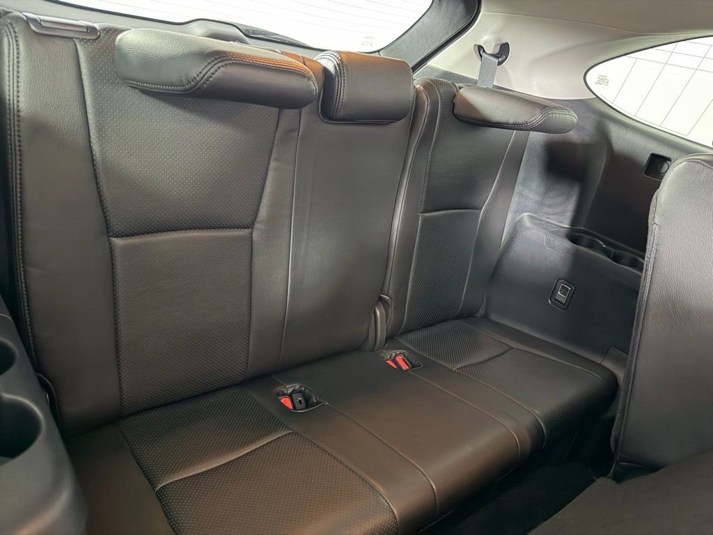 Used 2023 Toyota Highlander LE image 26