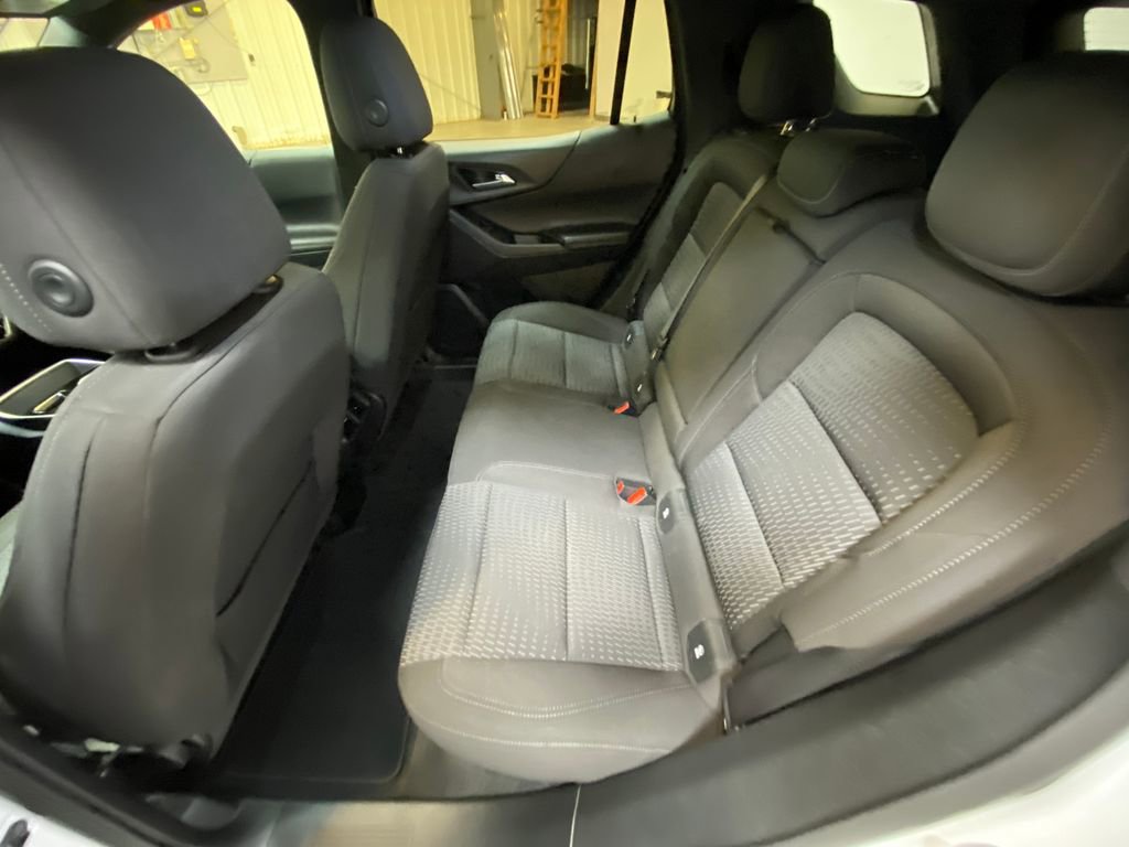 Used 2025 Chevrolet Equinox LT AWD/4WD image 24