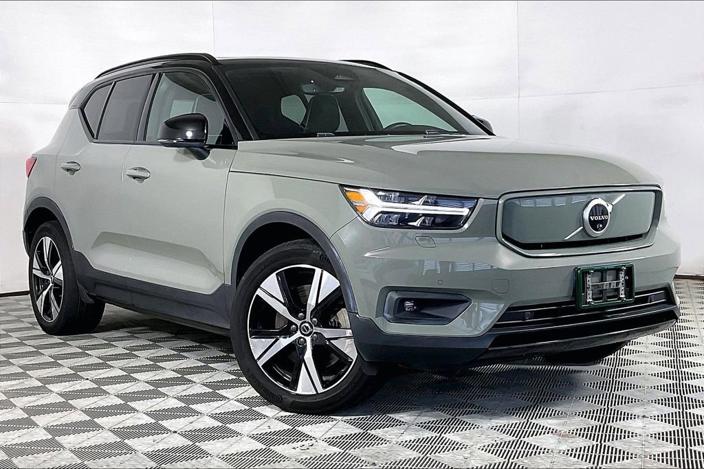 Used 2021 Volvo XC40 P8 Recharge image 12