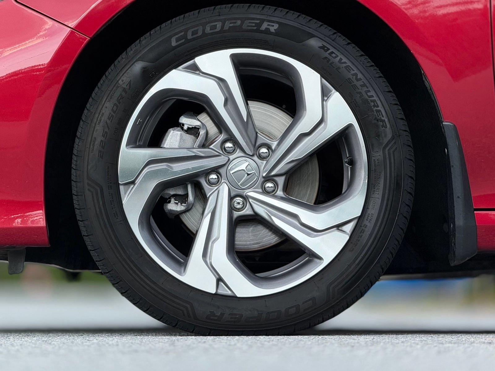 Used 2018 Honda Accord EX-L image 18