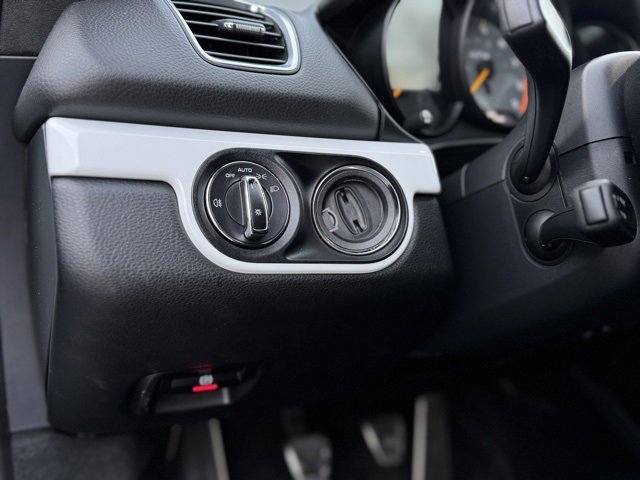 Used 2016 Porsche Cayman GT4 w/ Sport Chrono Package image 15