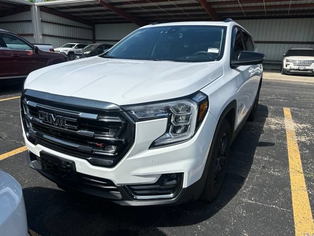 Used 2023 GMC Terrain AT4 w/ GMC Pro Grade Package AWD/4WD image 15