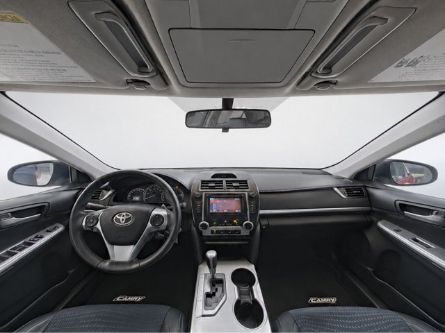 Used 2012 Toyota Camry SE FWD image 25