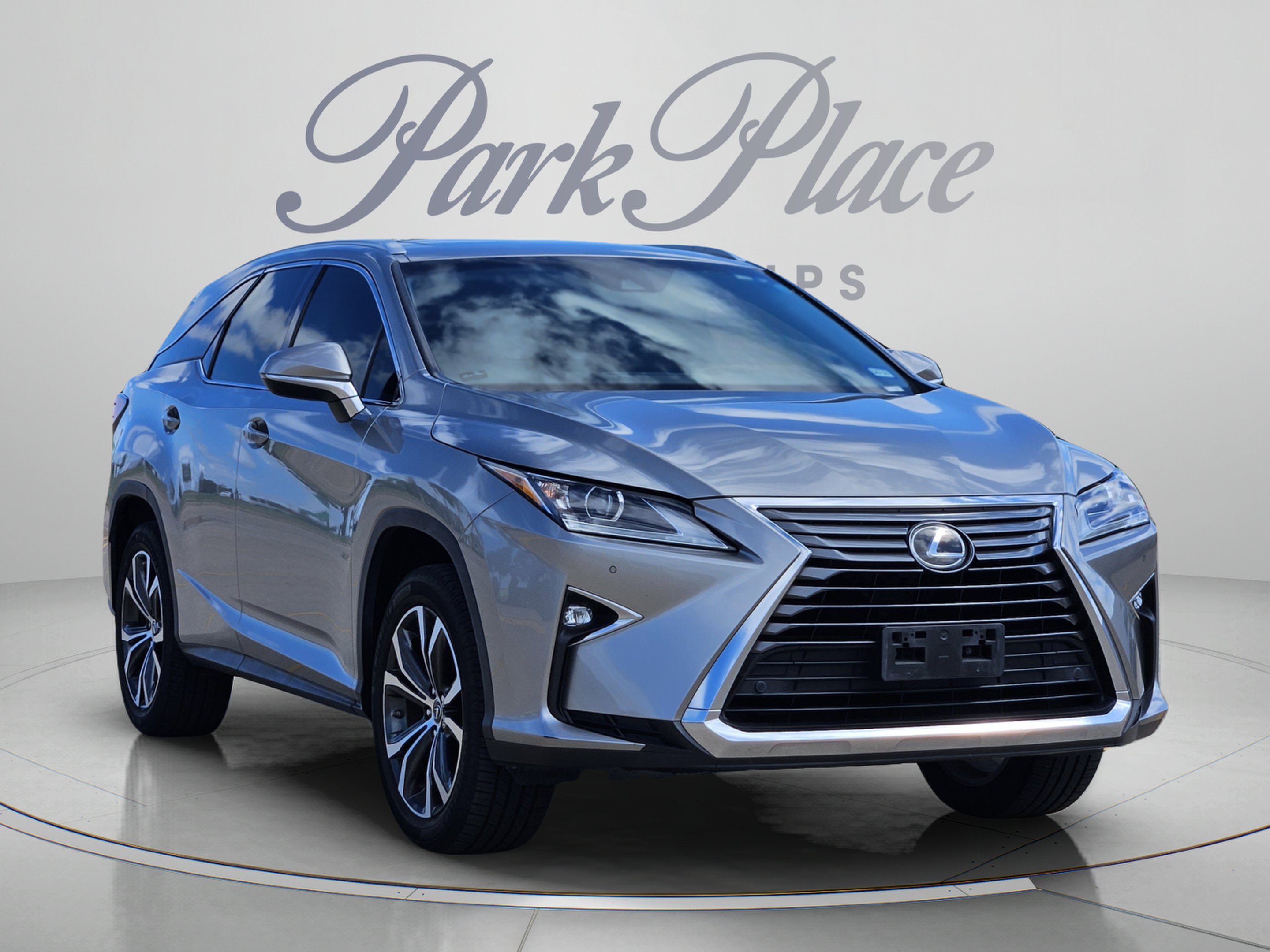 Used 2018 Lexus RX 350L FWD image 4