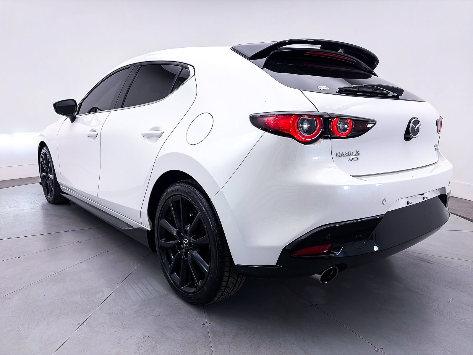 Used 2023 MAZDA MAZDA3 Hatchback w/Premium Plus Pkg AWD/4WD image 15