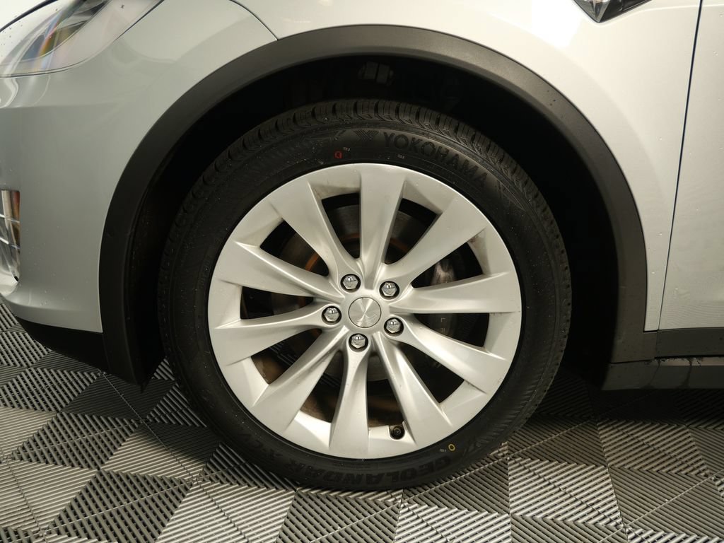 Used 2016 Tesla Model X 75D AWD/4WD image 10