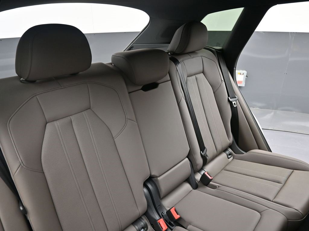 New 2025 Audi Q5 2.0T Premium Plus image 16