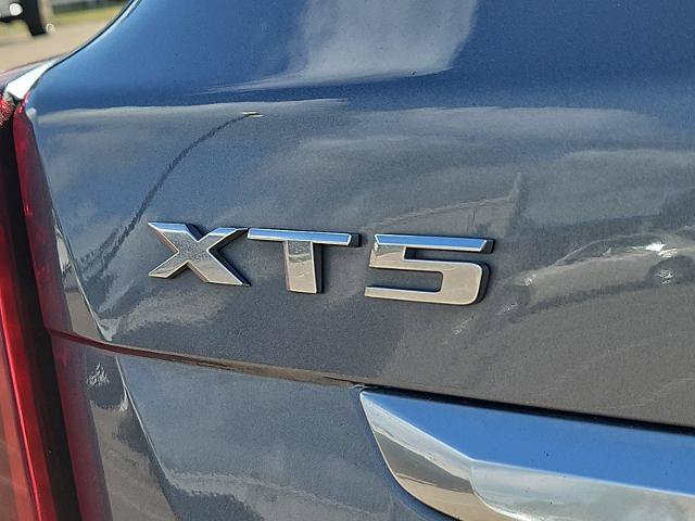 Certified 2021 Cadillac XT5 Premium Luxury FWD image 29