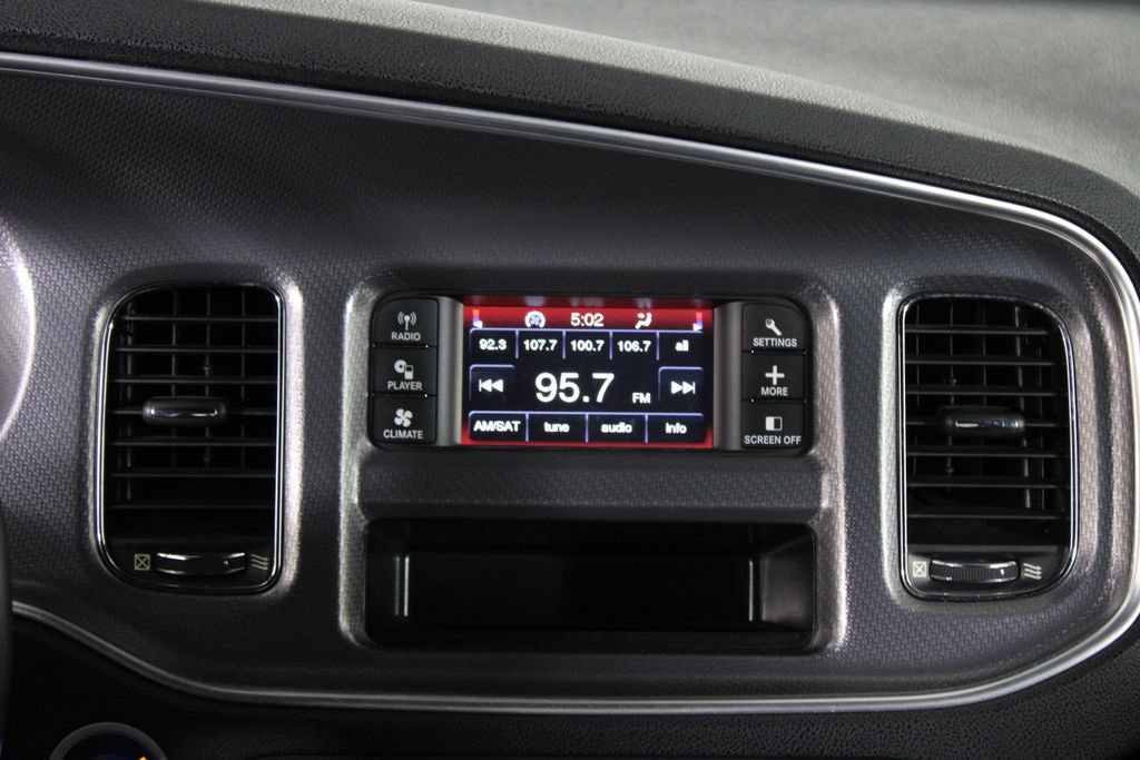 Used 2013 Dodge Charger SE w/ Connectivity Group RWD image 8