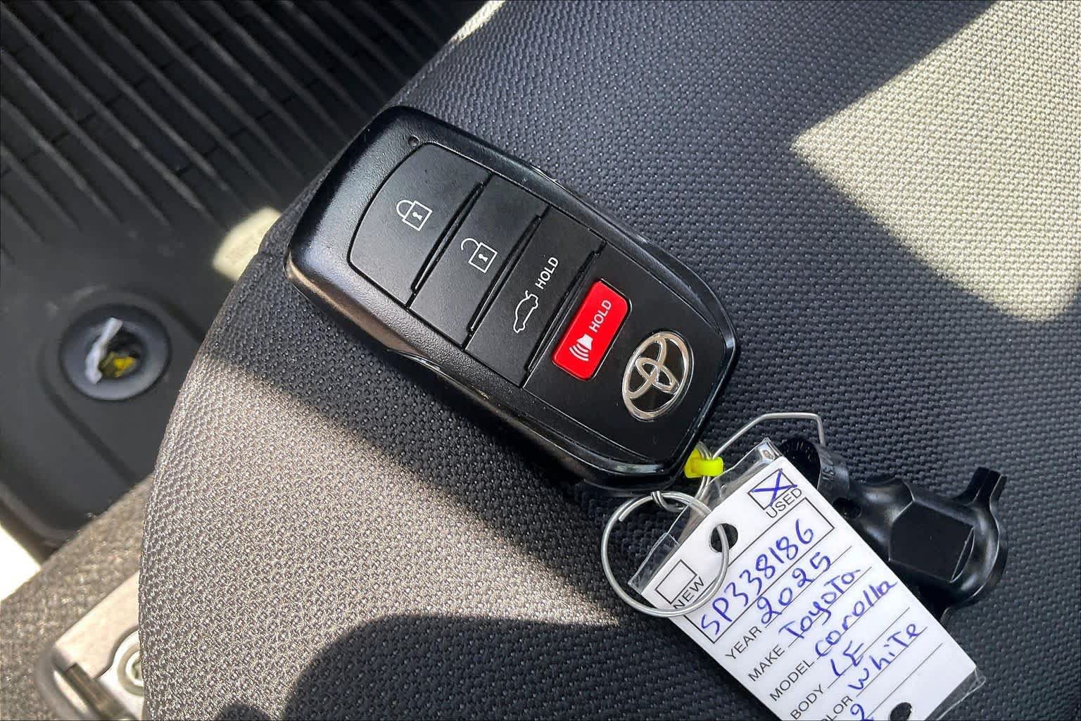 Used 2025 Toyota Corolla LE w/ LE Premium Package FWD image 13