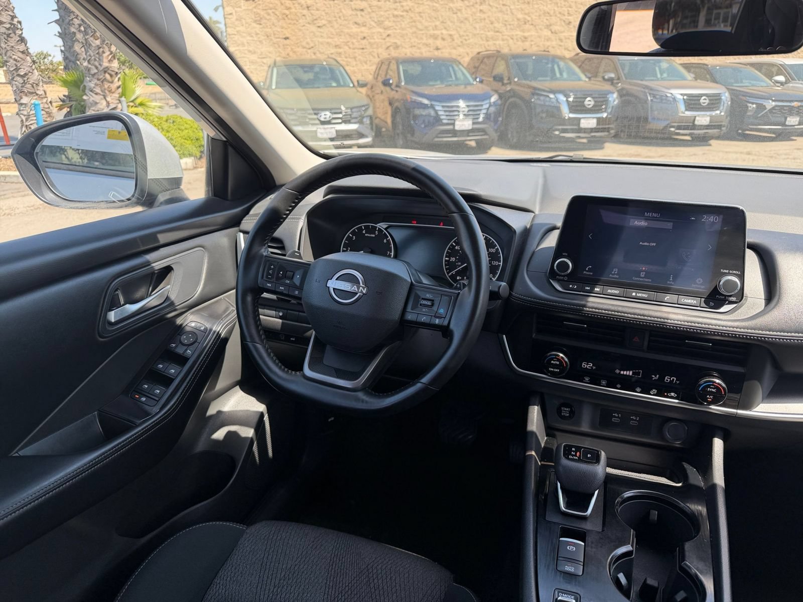 Used 2025 Nissan Rogue SV FWD image 35