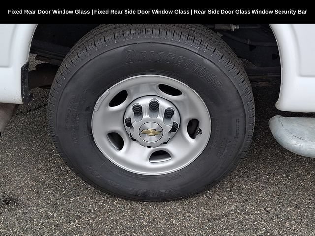 Used 2025 Chevrolet Express 2500 w/ Driver Convenience Package RWD image 14