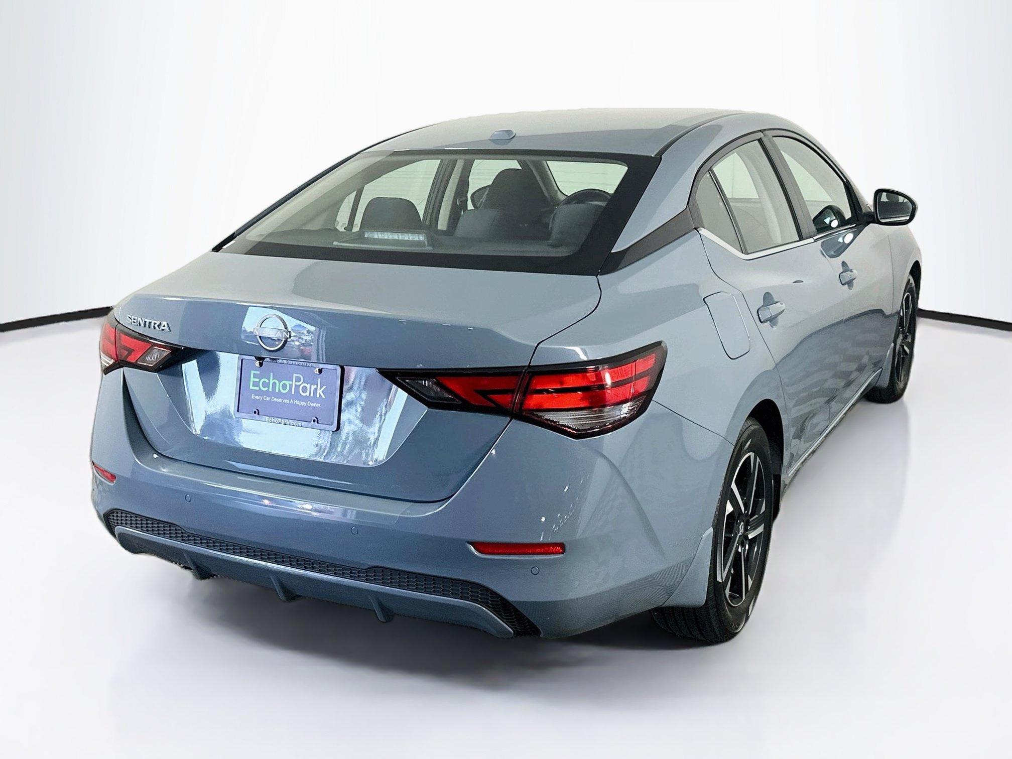 Used 2025 Nissan Sentra SV w/ Trunk Package FWD image 9