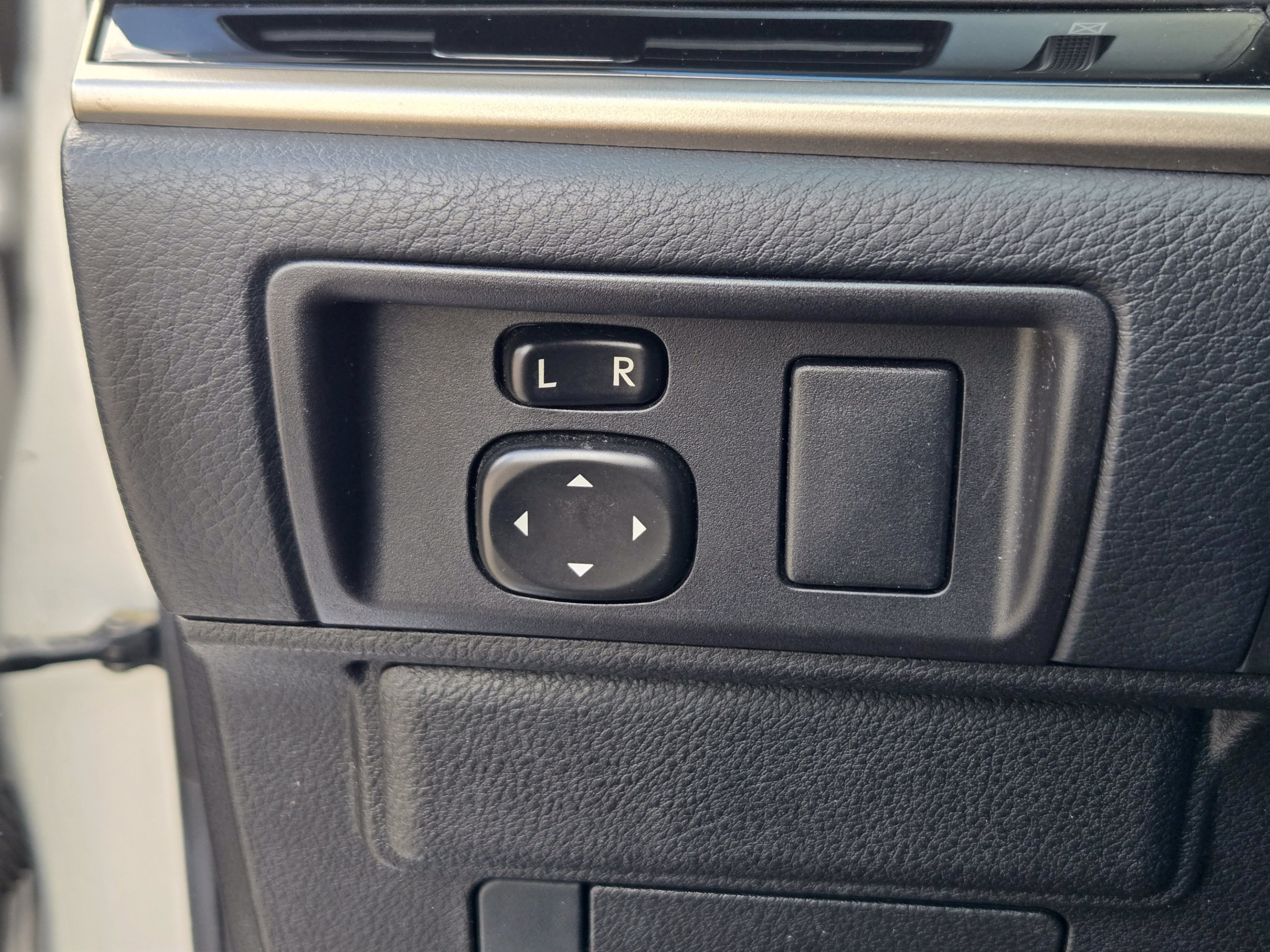Used 2014 Lexus ES 350 FWD image 19