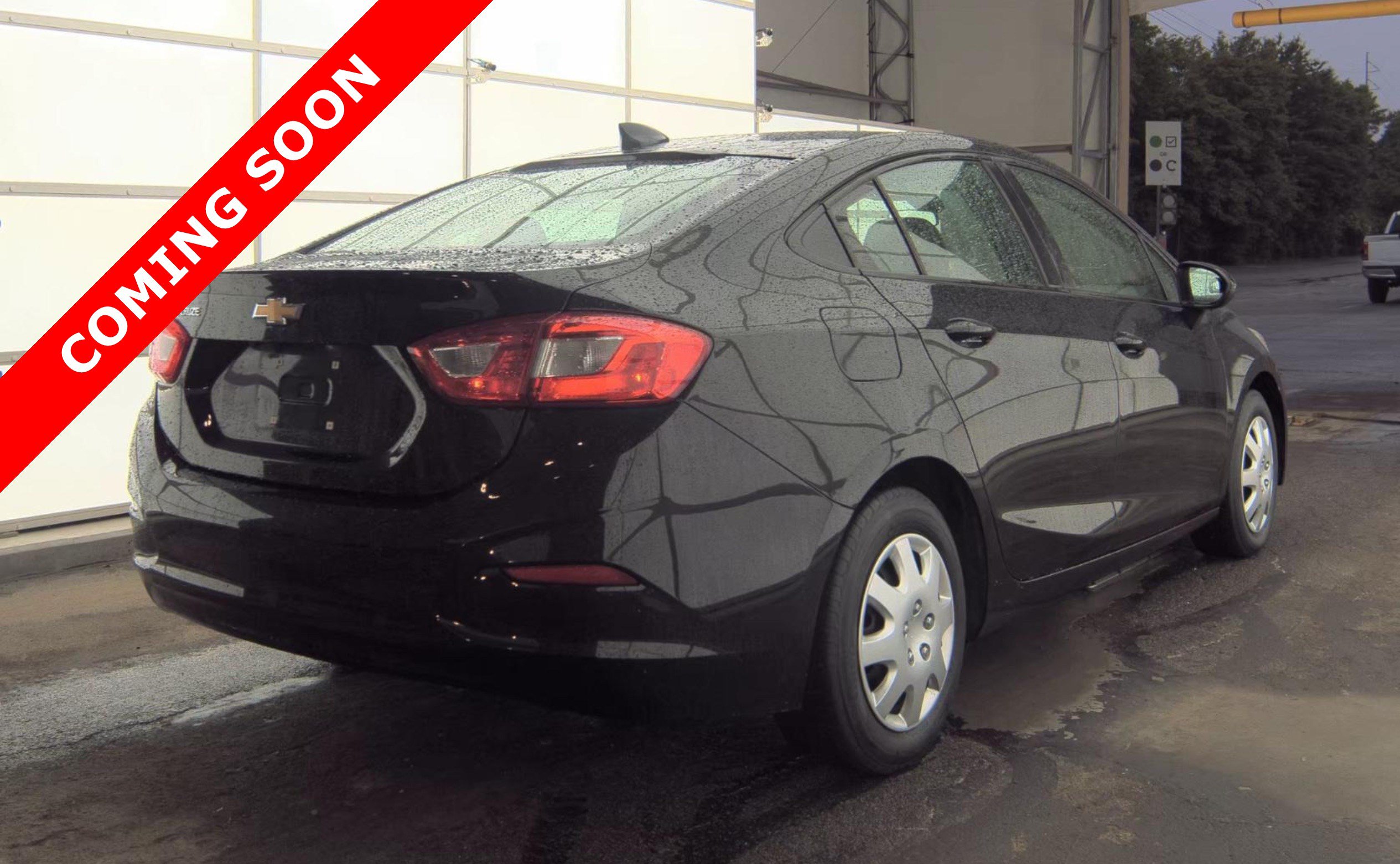 Used 2017 Chevrolet Cruze LS FWD image 4