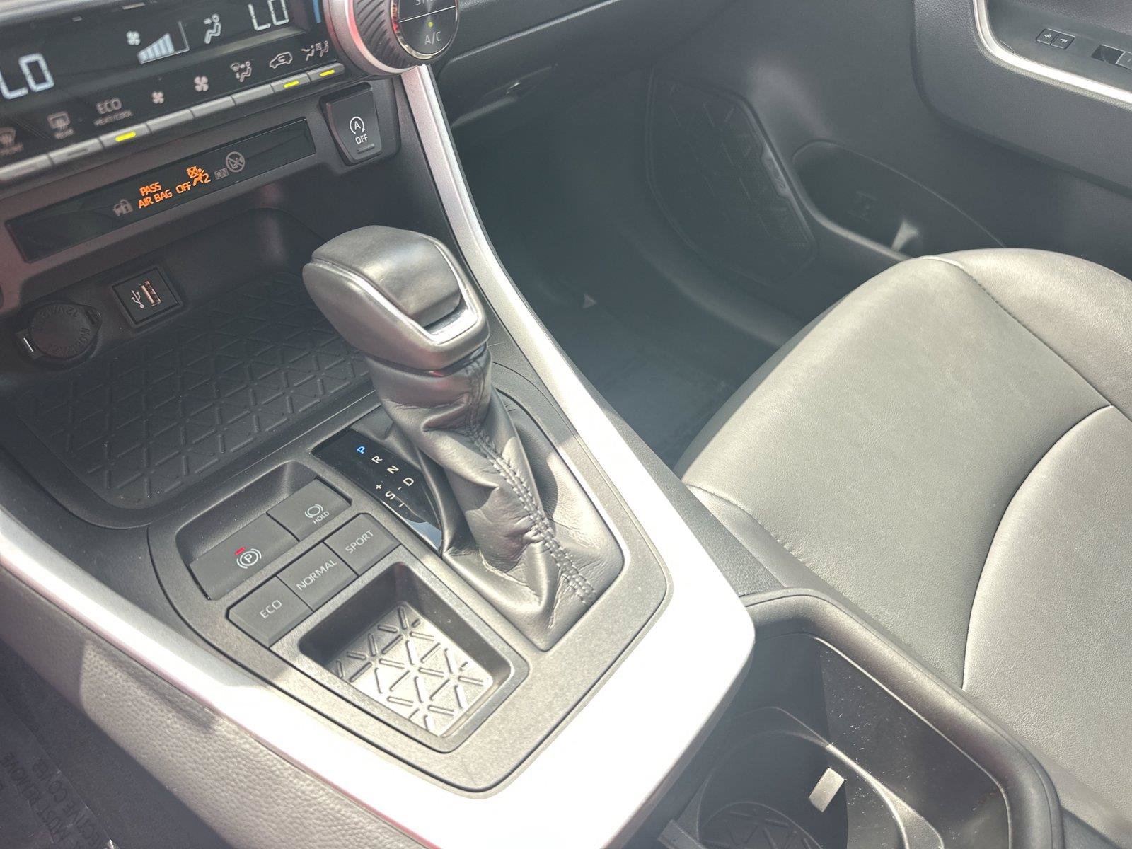 Used 2024 Toyota RAV4 XLE Premium FWD image 15