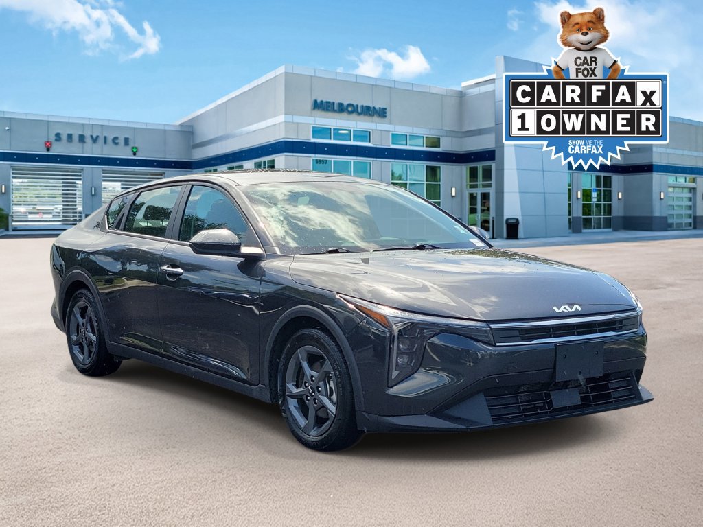 Used 2025 Kia K4 FWD image 1
