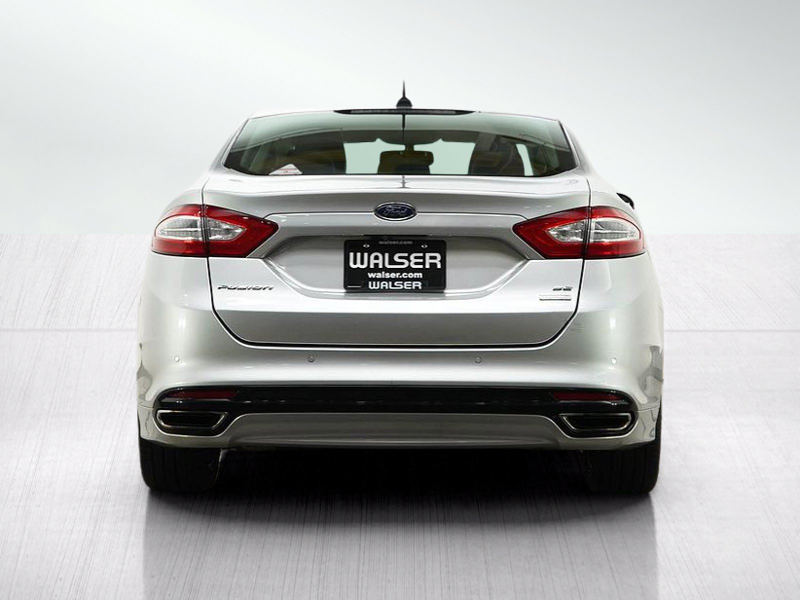 Used 2016 Ford Fusion SE w/ Equipment Group 202A FWD image 4